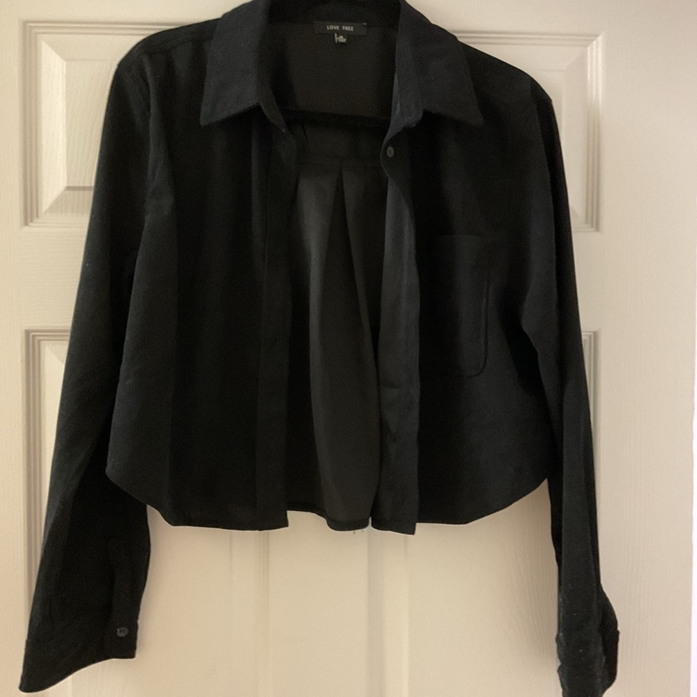 Love Tree Women's Black Cropped Blazer